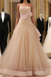 A-Line Stomacher Tiered  Wedding Dress Court Train With Appliques